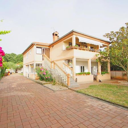 Apartment Pineta In Village Valbandon المظهر الخارجي الصورة