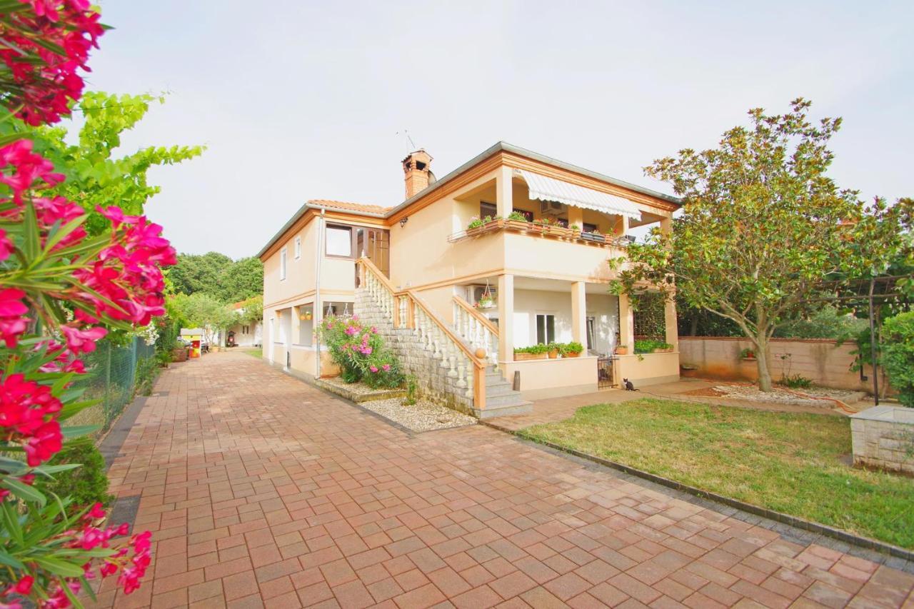 Apartment Pineta In Village Valbandon المظهر الخارجي الصورة