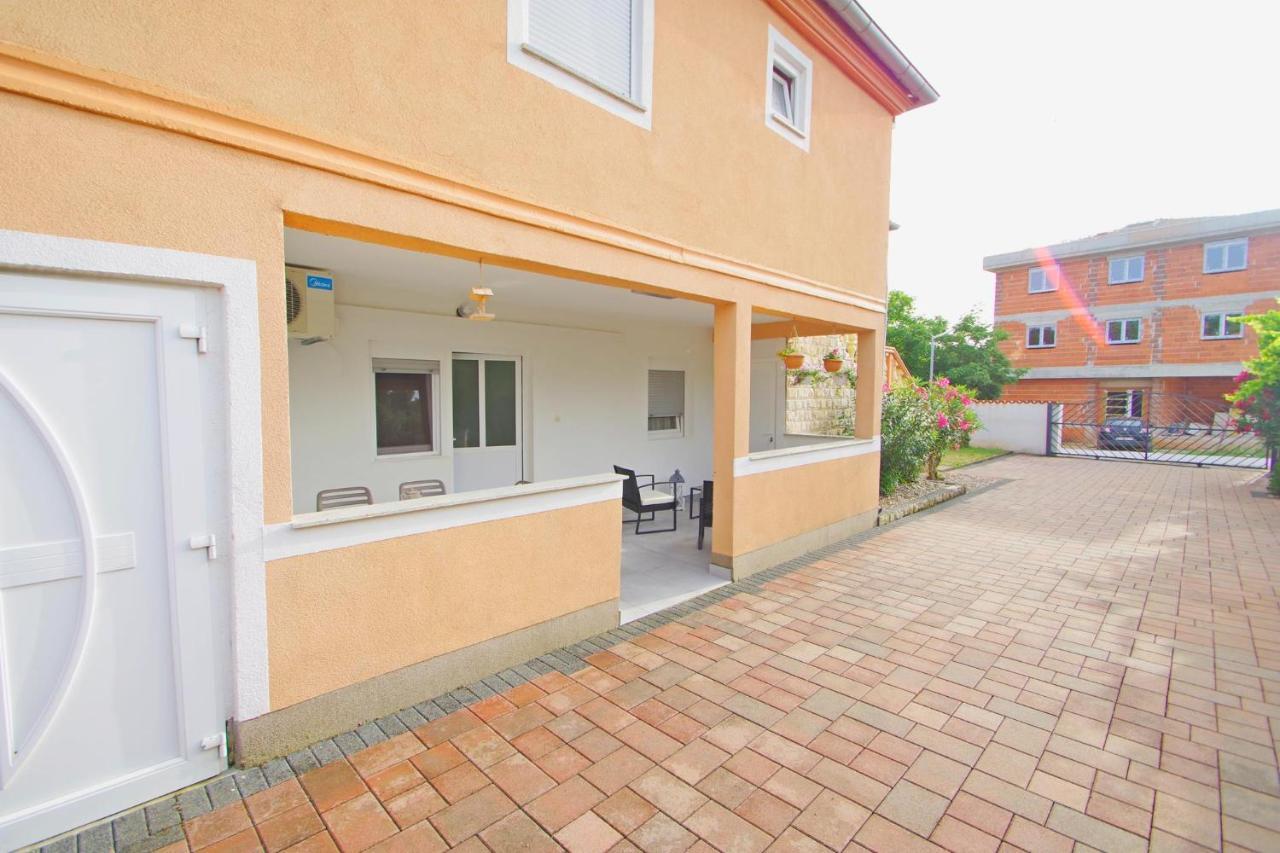 Apartment Pineta In Village Valbandon المظهر الخارجي الصورة