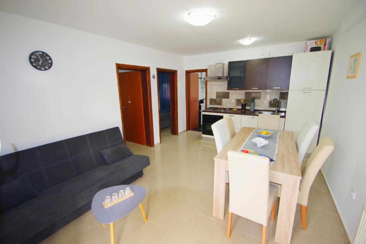 Apartment Pineta In Village Valbandon المظهر الخارجي الصورة